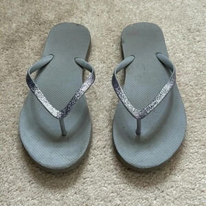 American eagle sparkle gray flip-flops size 8